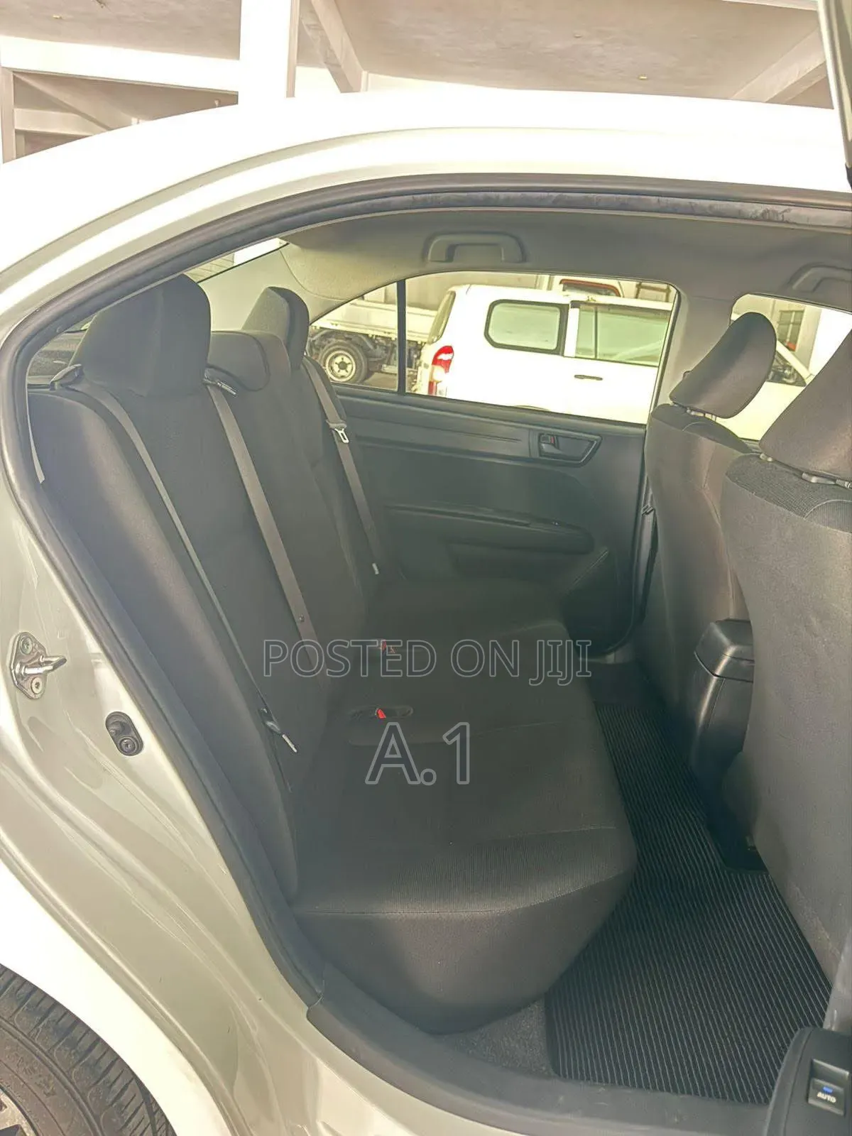Toyota Axio 1.5 X 4WD 2019 Pearl