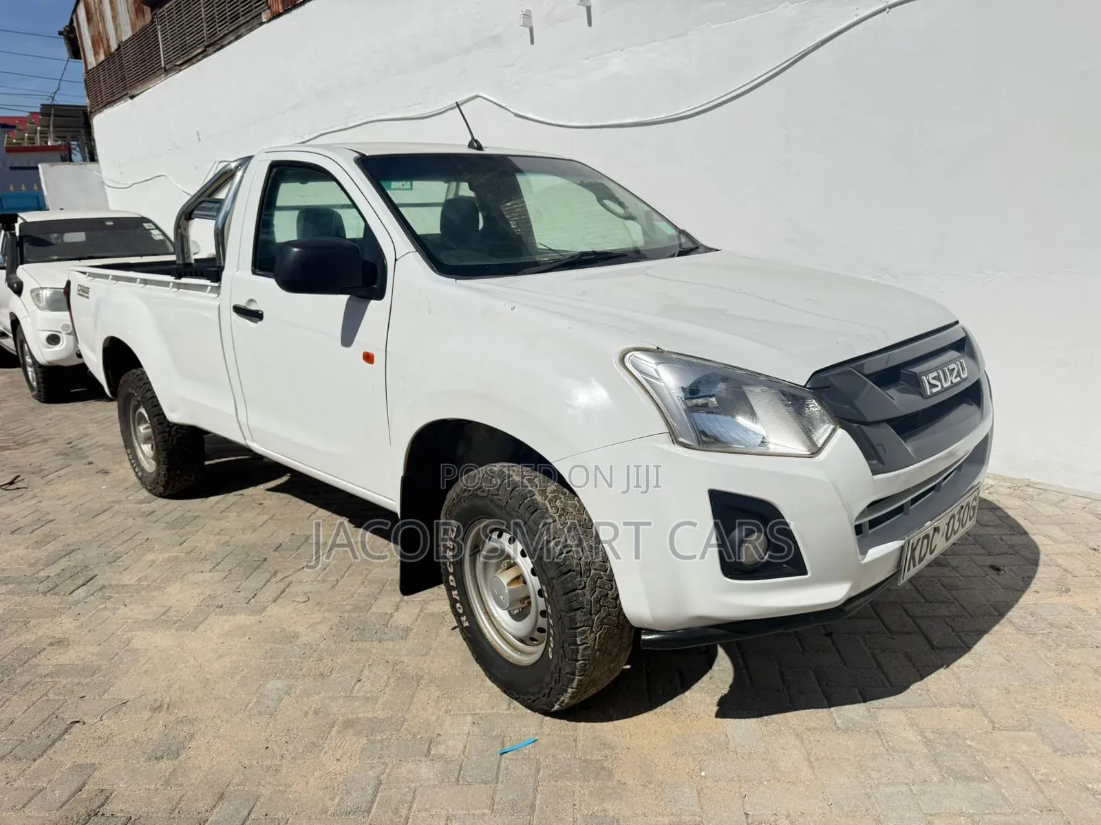 Isuzu D-MAX 2013 White