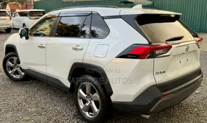 Toyota RAV4 2019 White