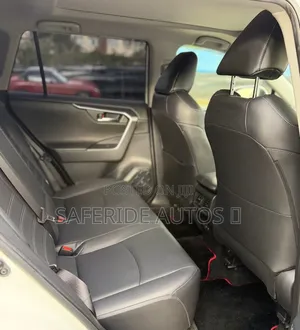 Toyota RAV4 2019 White