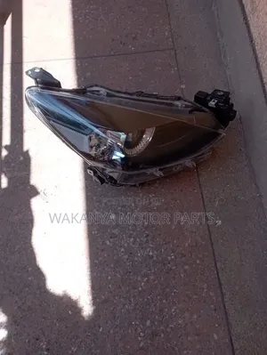 Mazda Demio New Shape 2015/2018 Xenon Headlamp, Ex Japan Motor Parts