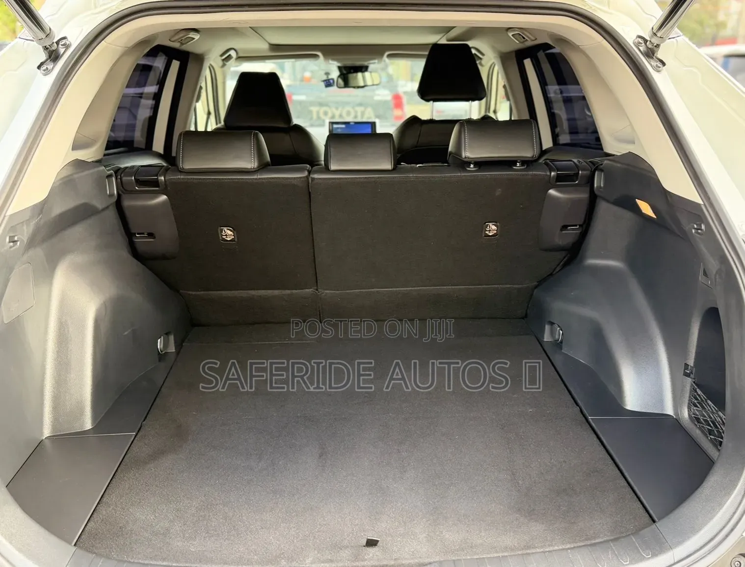 Toyota RAV4 2019 White