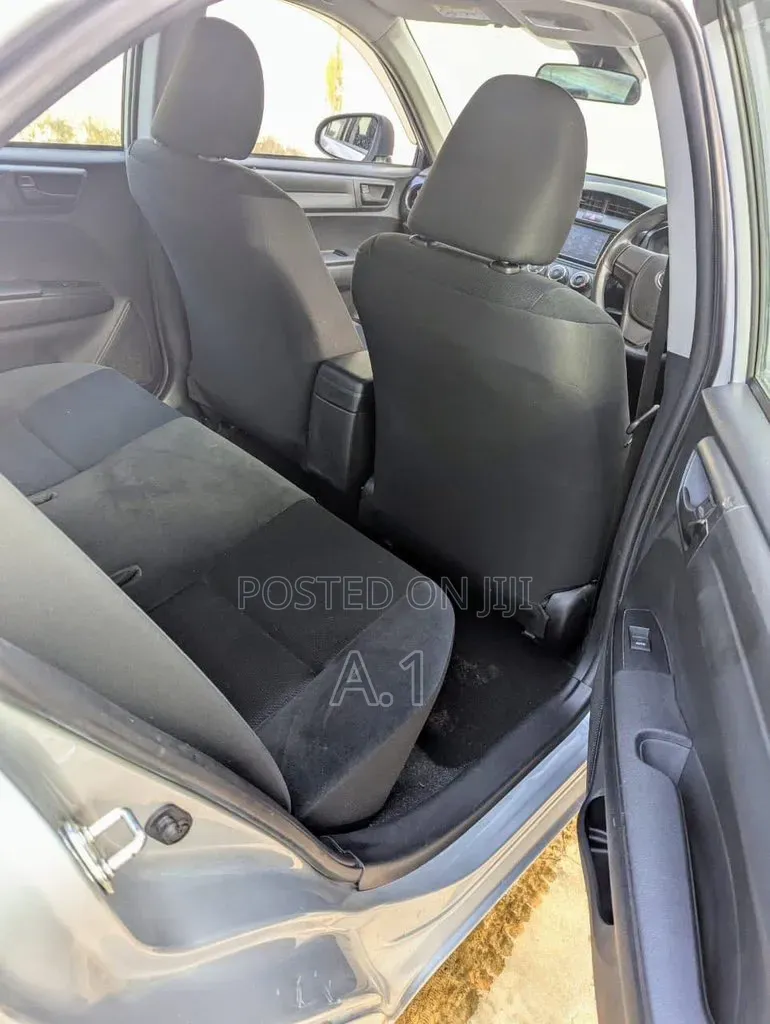 Toyota Axio 1.5 X 4WD 2019 Silver