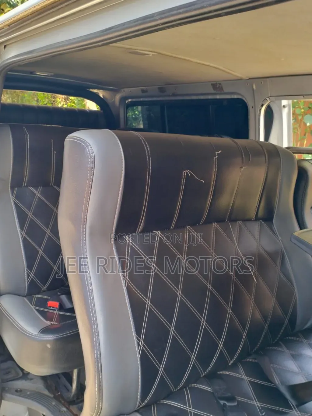 Toyota HiAce 2016 Silver