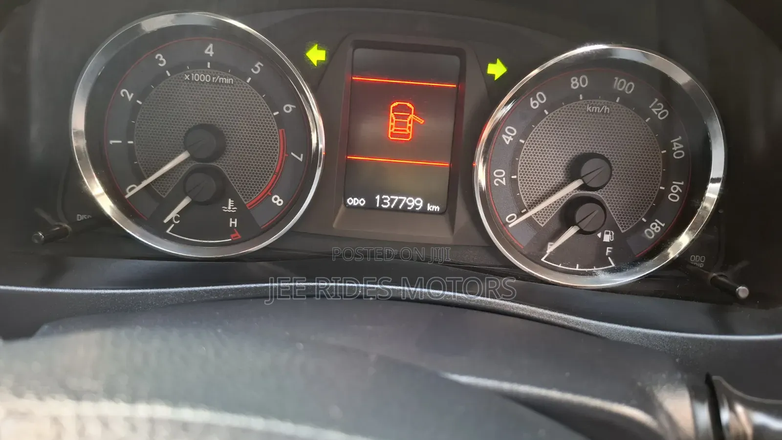 Toyota Auris 2012 Red