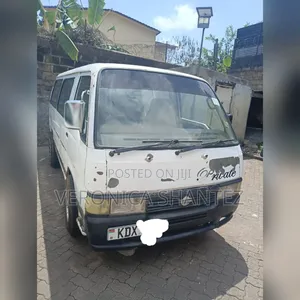Nissan Caravan (Urvan) 2004 White