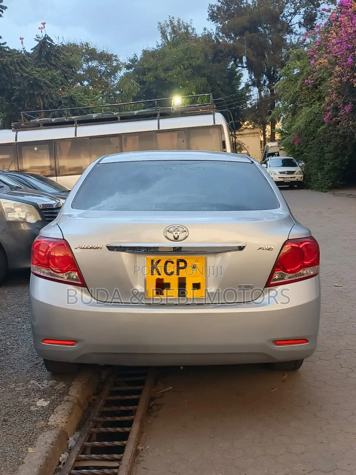 Toyota Allion 2010 Silver