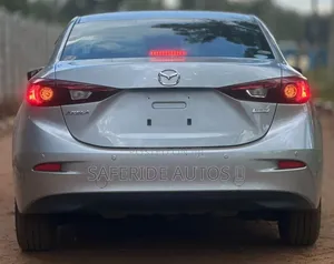 Mazda Axela 2019 Silver