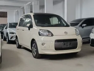 Toyota Porte 1.5 FWD 2019 Beige