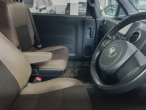 Toyota Porte 1.5 FWD 2019 Beige