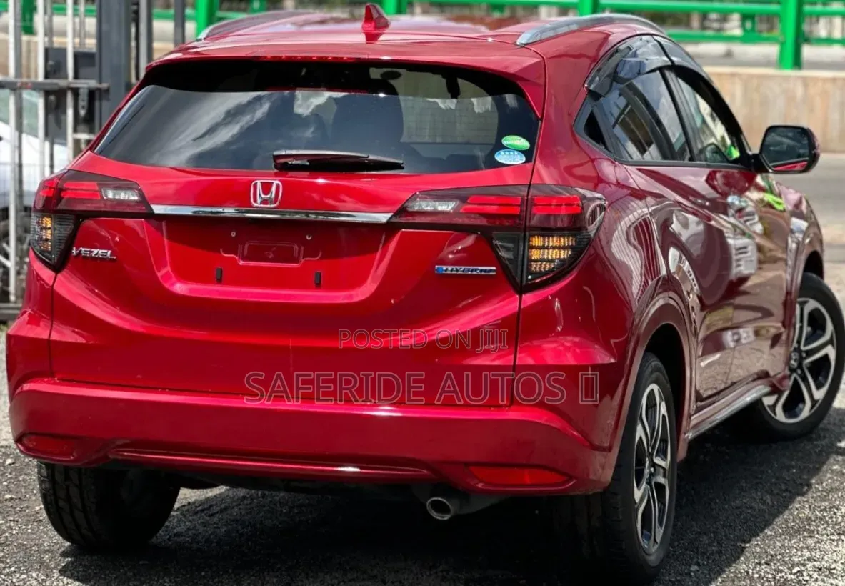Honda Vezel 2019 Red
