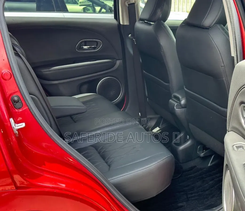 Honda Vezel 2019 Red