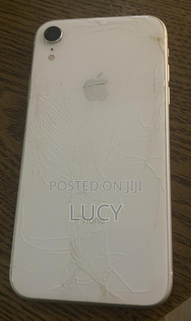 Apple iPhone XR 64 GB White - thumbnail 2