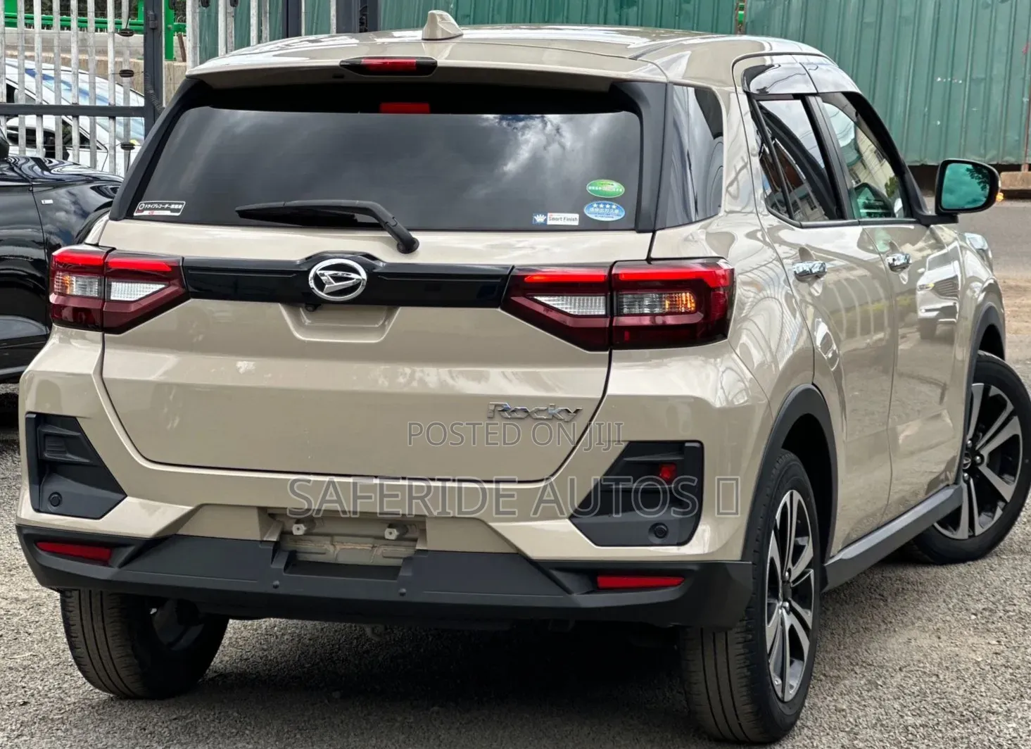 Daihatsu Rocky 2020 Gold