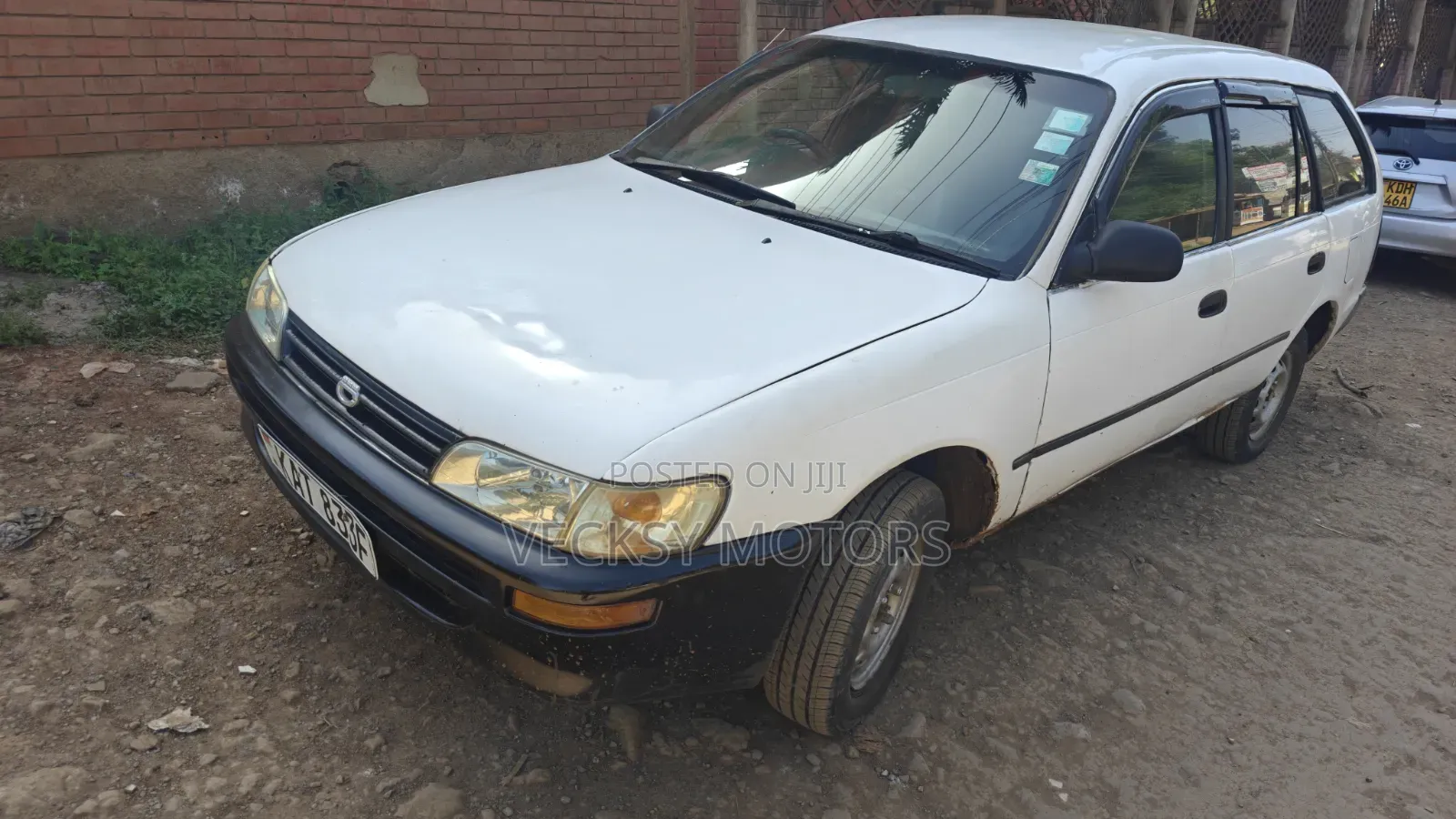 Toyota Corolla 1997 White