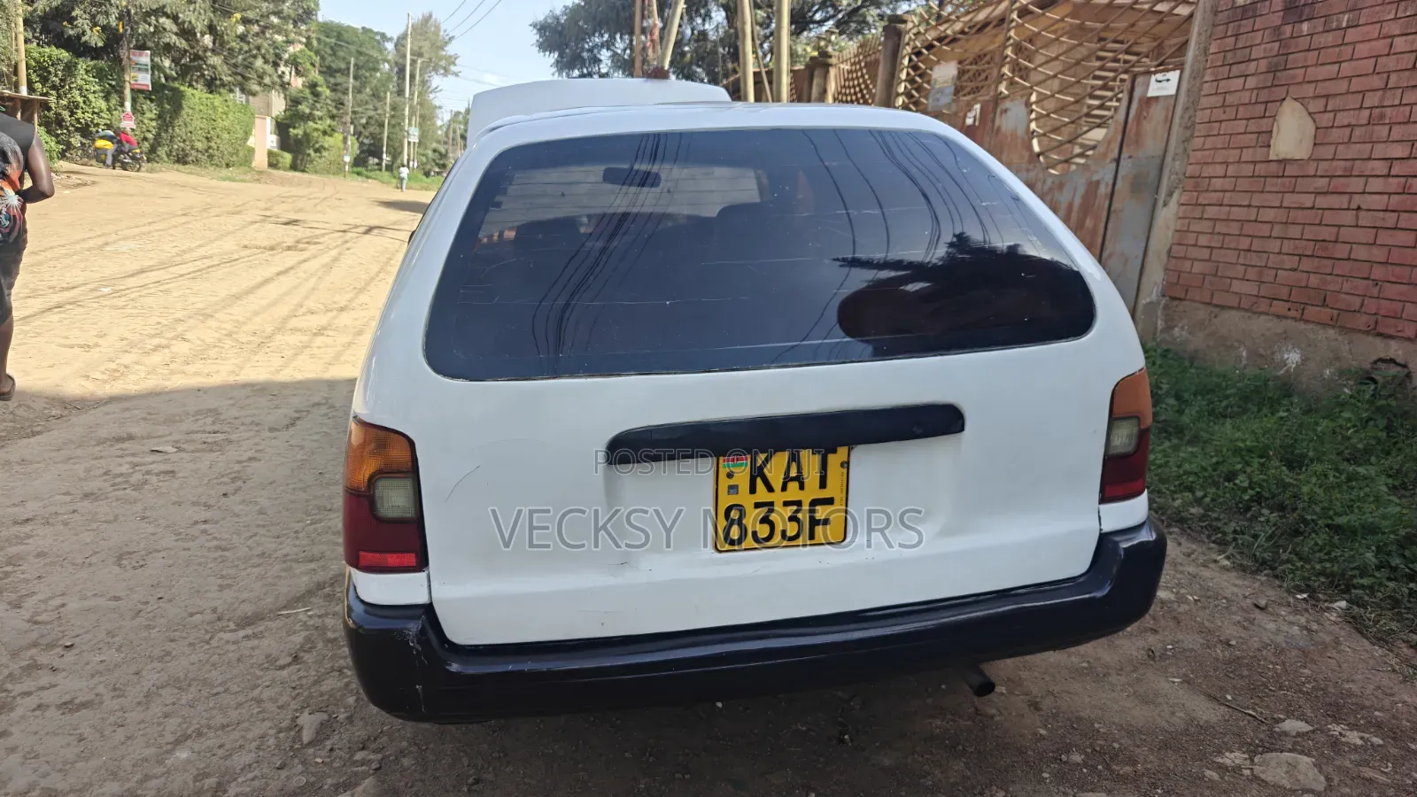 Toyota Corolla 1997 White