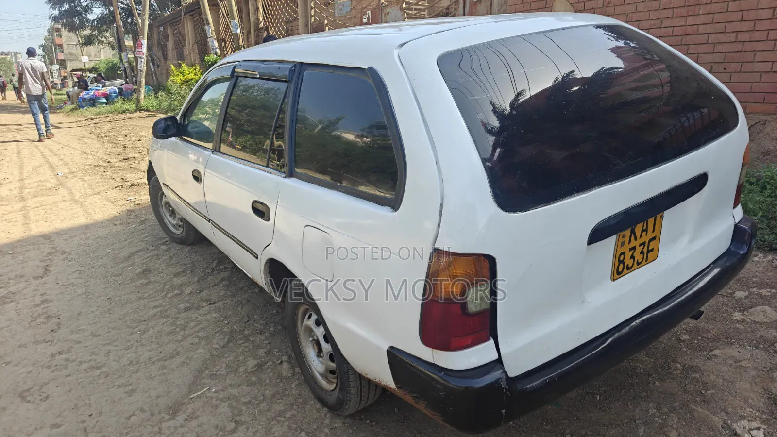 Toyota Corolla 1997 White
