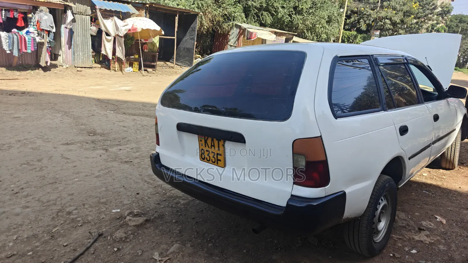 Toyota Corolla 1997 White