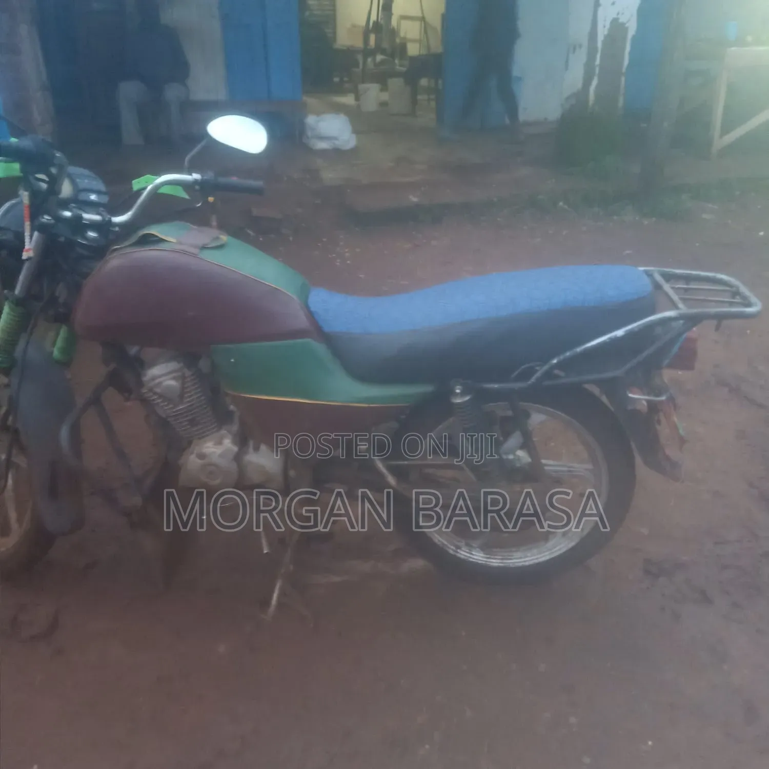 Honda CB 2021 Red