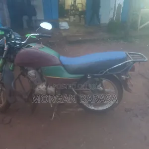 Honda CB 2021 Red