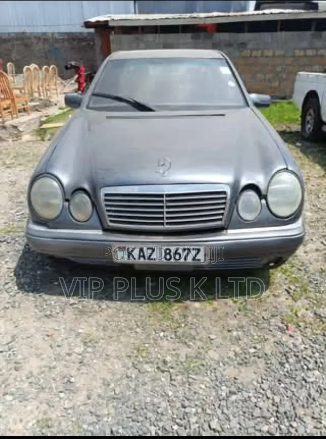 Mercedes-Benz E220 1997 Gray