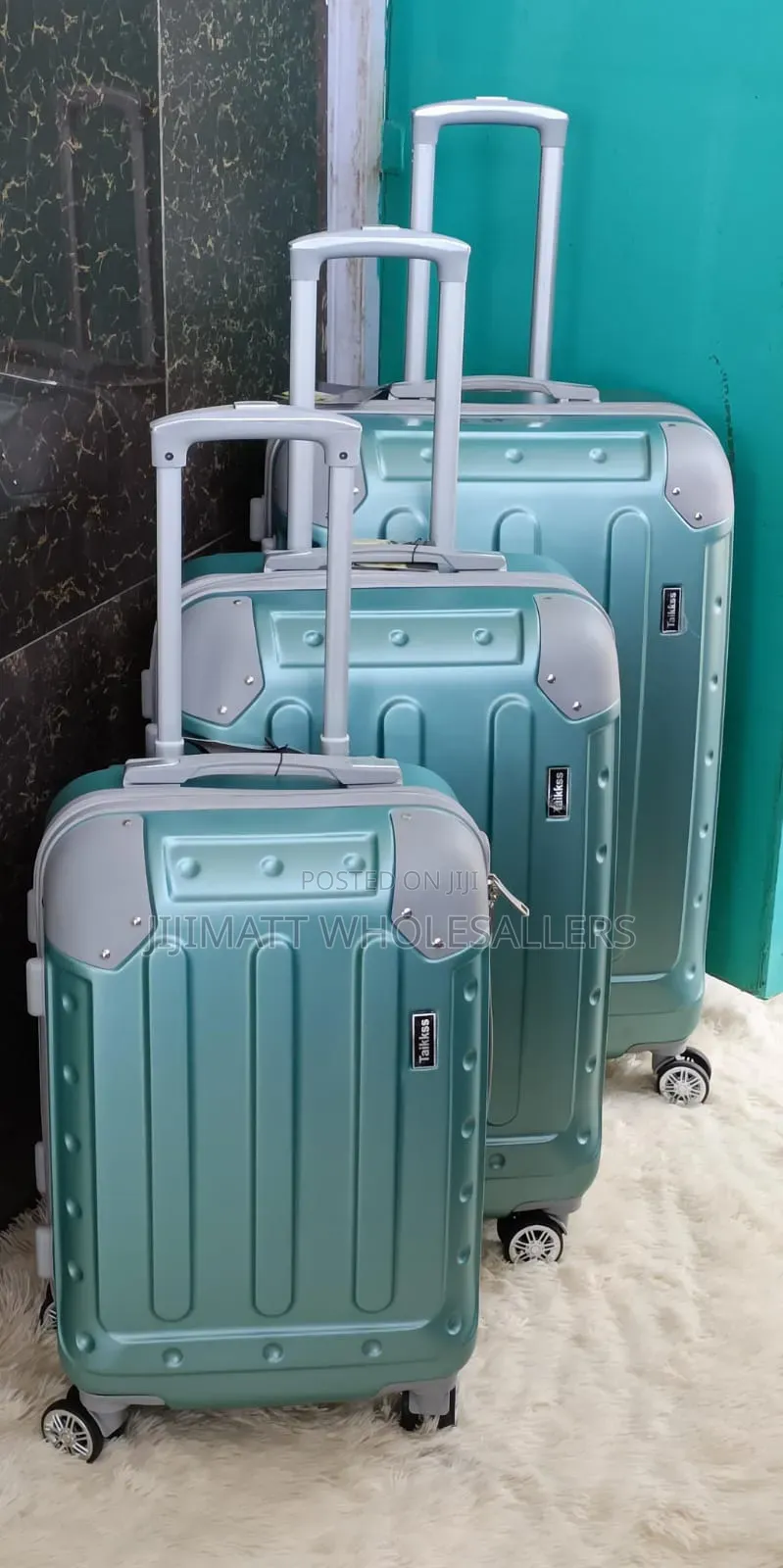 3 in 1 Fibre Laxurious Suitcase Briefcase Travel Bag Available