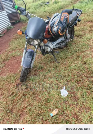 Bajaj Boxer X125 2021 Blue