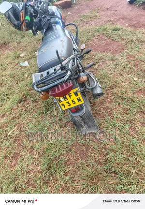 Bajaj Boxer X125 2021 Blue