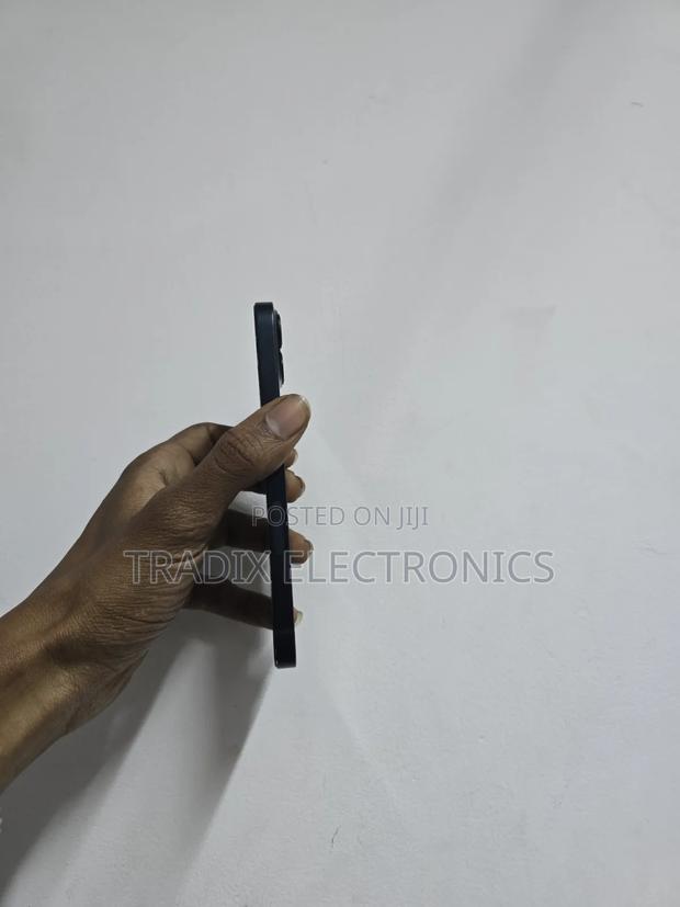 Apple iPhone 13 256 GB Black - thumbnail 3