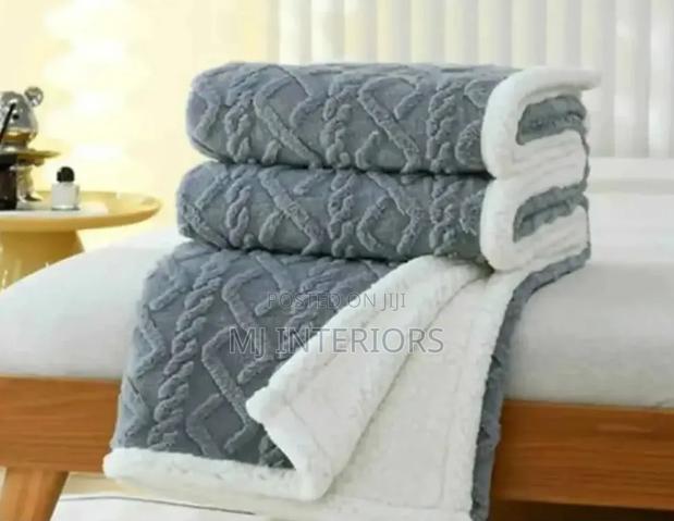 Extra Thick Winter Fleece Blankets - main view