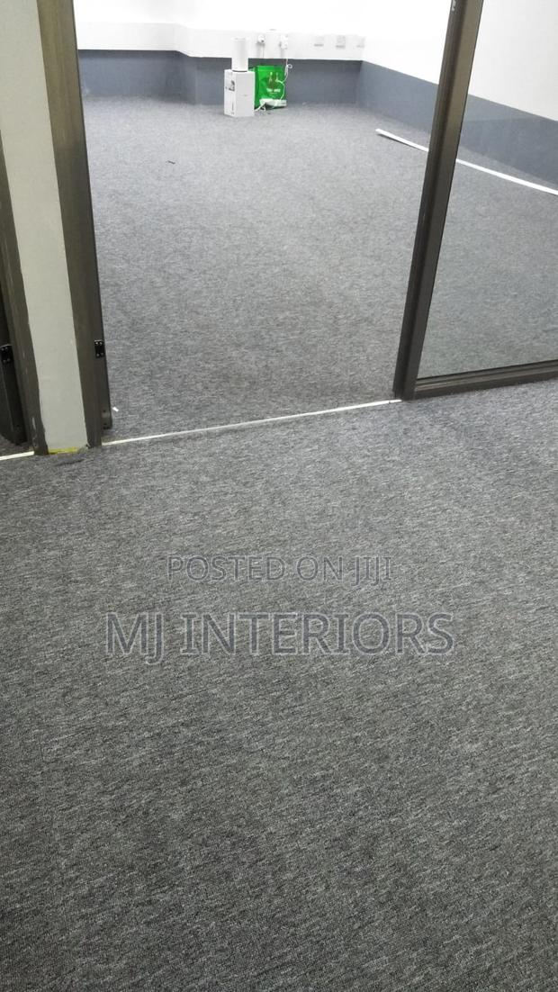 Soft Grey Delta Wall to Wall Carpet for Bedroom and Sitting Room