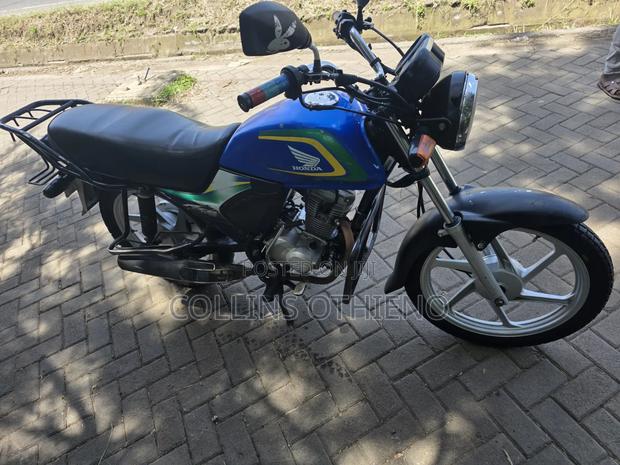 Honda CB 2025 Blue - thumbnail 3