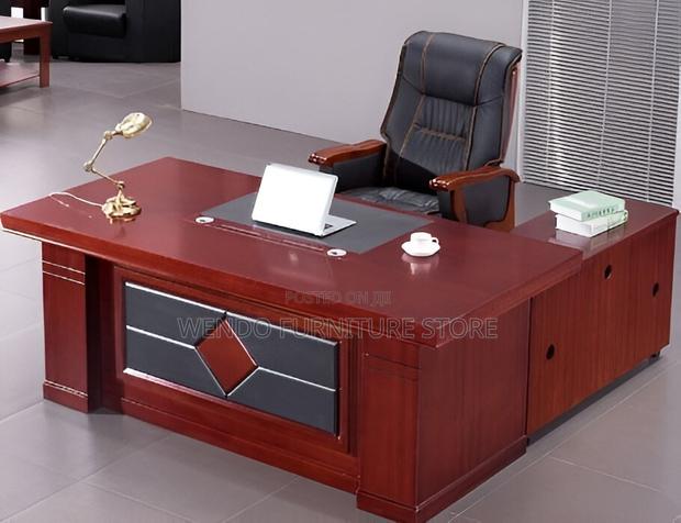 Office Desk; 1.6 Meters Executive Mahogany Seniors Office Desks
