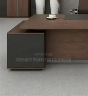 Office Desk; 1.8 Meters Bosses Executive Optimism Desk