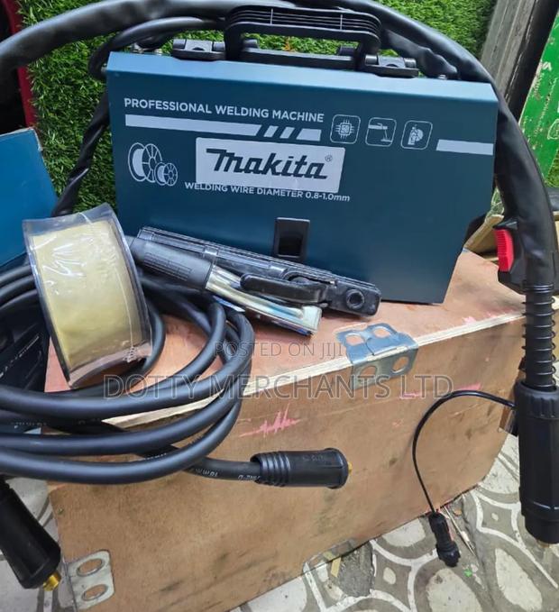 Makita Mig Welder