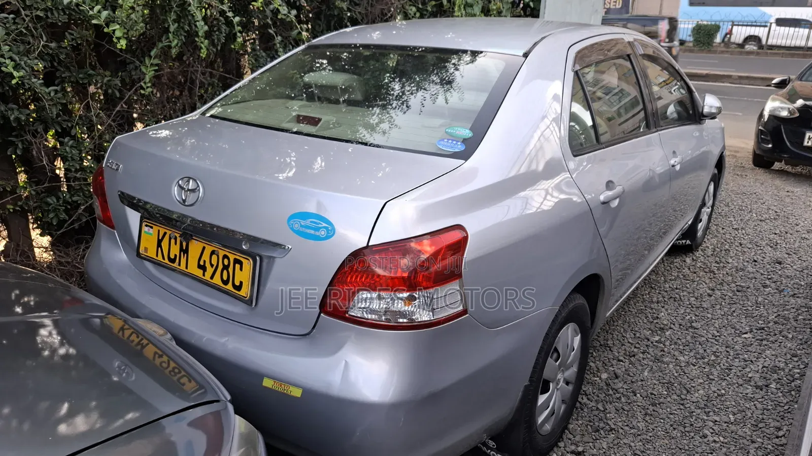 Toyota Belta 2010 Silver