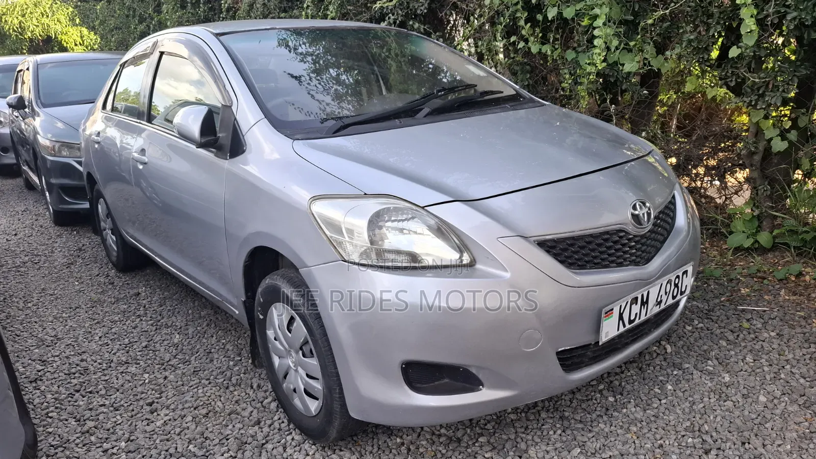 Toyota Belta 2010 Silver