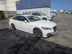 Toyota Crown 2019 White