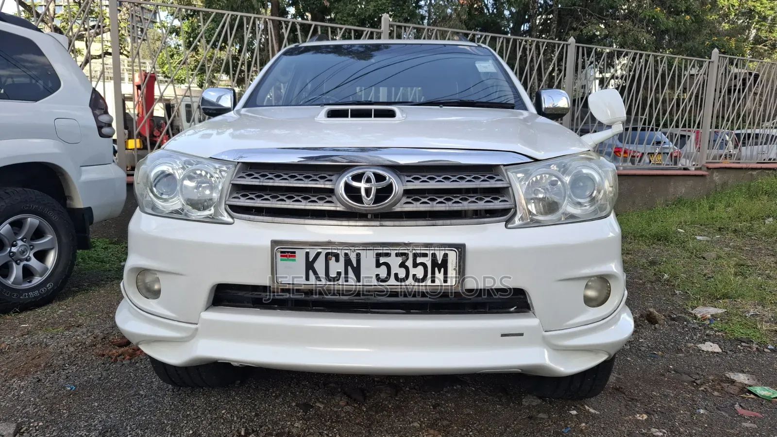 Toyota Fortuner 3.0 D AWD 2010 White