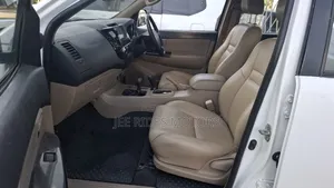 Toyota Fortuner 3.0 D AWD 2010 White