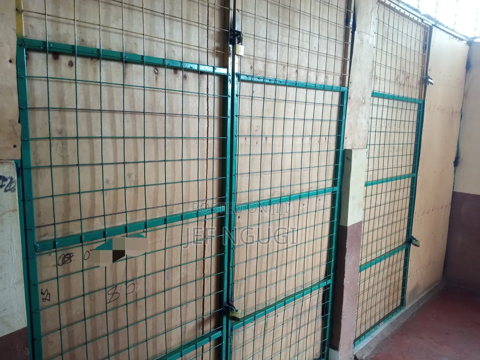 Two Stalls Joined(2 in 1) for Transfer With or Without Stock