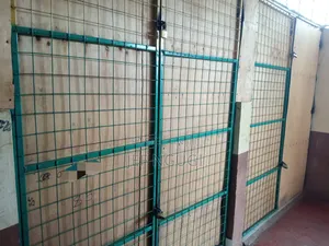 Two Stalls Joined(2 in 1) for Transfer With or Without Stock