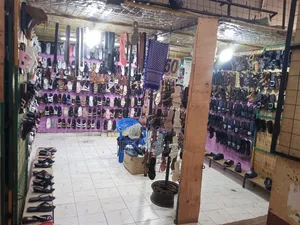 Two Stalls Joined(2 in 1) for Transfer With or Without Stock
