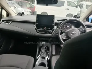 Toyota Corolla 2019 Orange