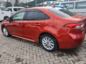 Toyota Corolla 2019 Orange