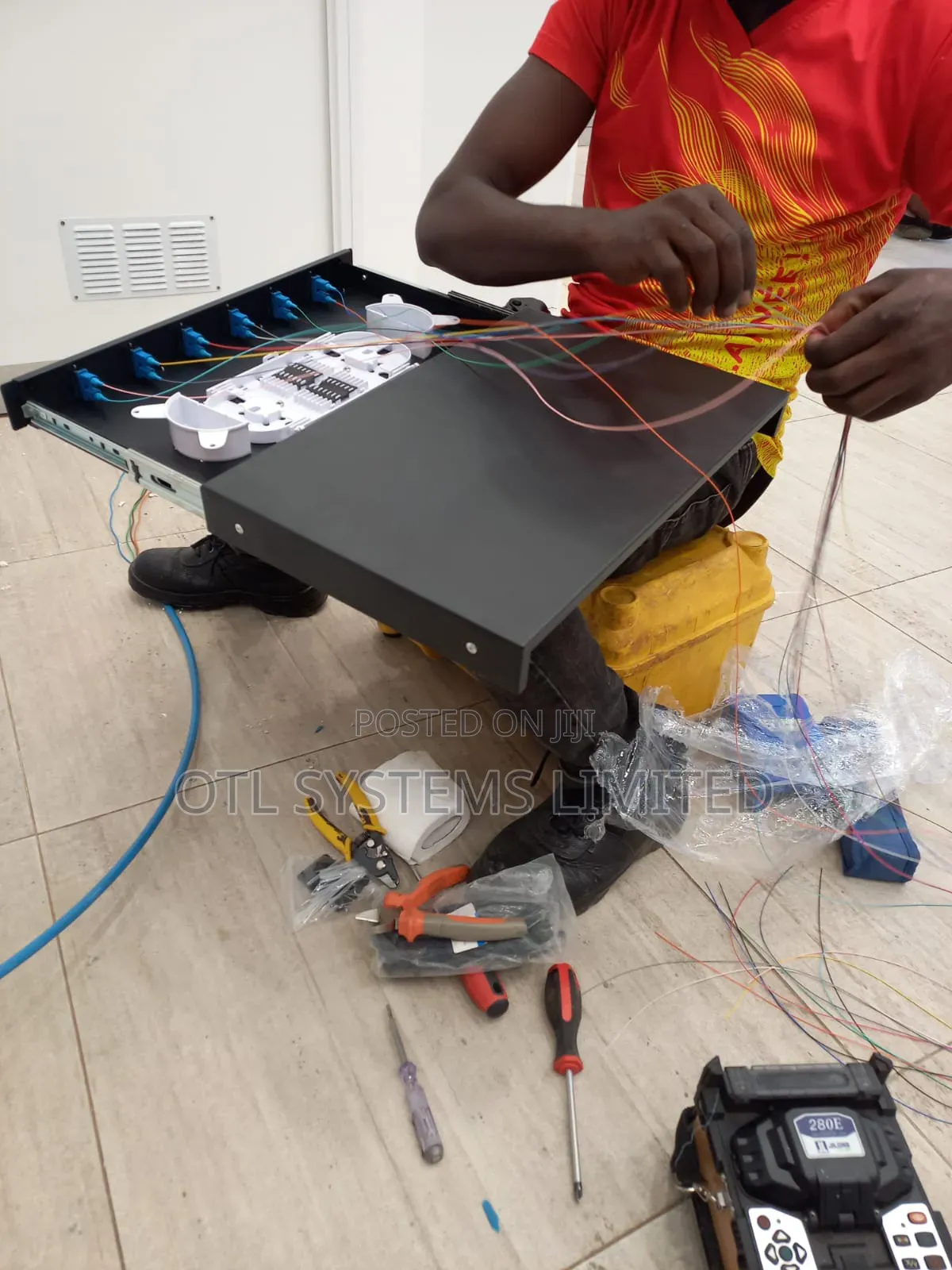 Fibre Cable Installation and Splicing Service