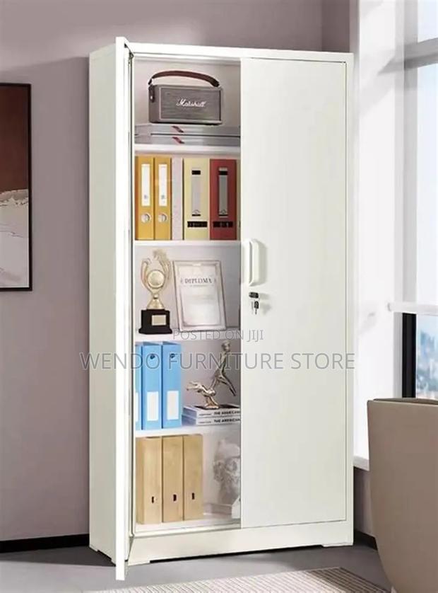 Office Cabinets; Executive Gray Display Lockable Cabinet - thumbnail 4