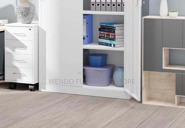 Office Cabinets; Executive Gray Display Lockable Cabinet - thumbnail 9