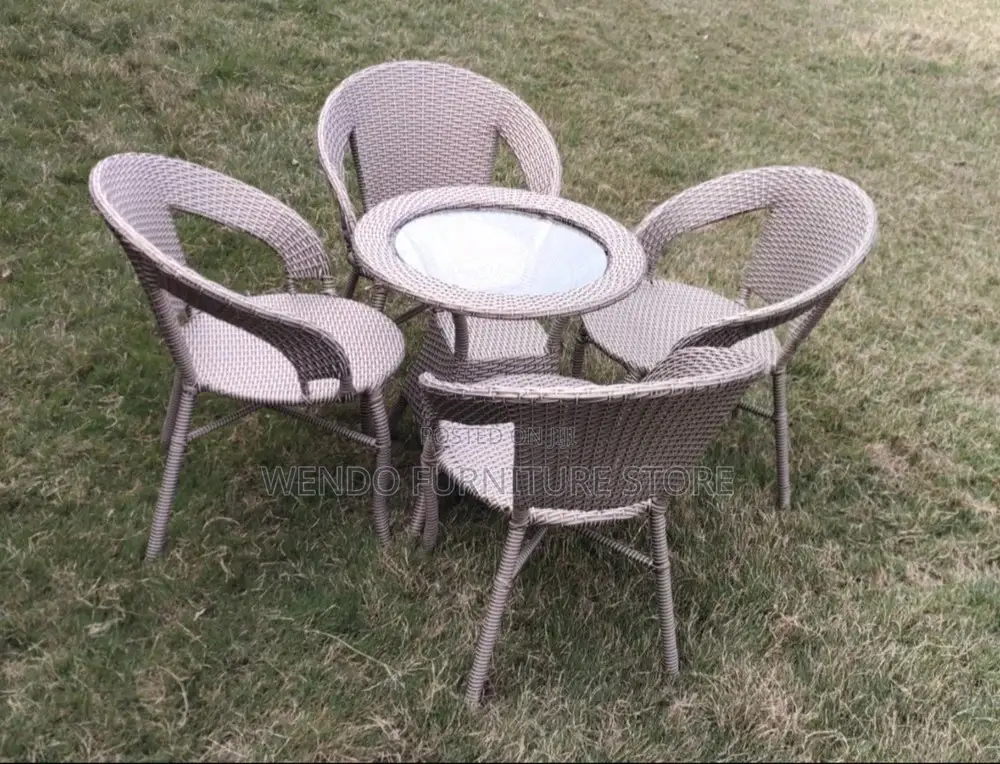 Dining Sets; Two Seaters Presentive Outdoor Gardens Set