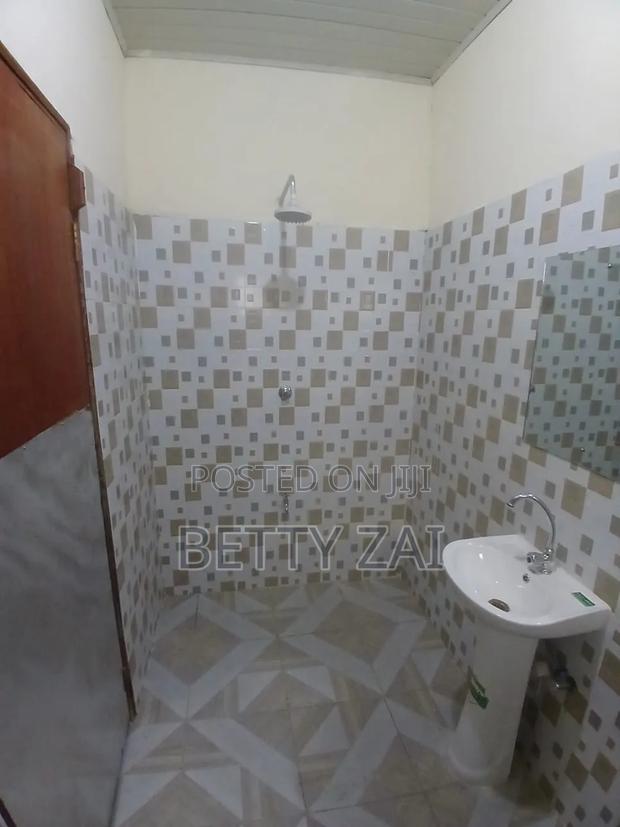 1bdrm Bedsitter in Bombolulu, Nyali for rent - thumbnail 3
